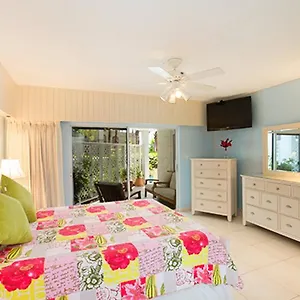 villas-of-the-galleon-seven-mile-beach.comcaribbean.com/
